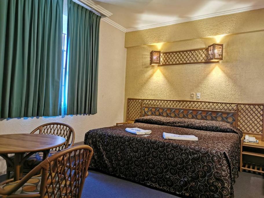 Salmones Hotel